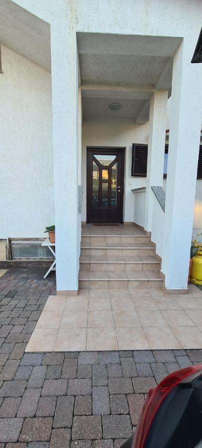 Apartman Mia Baska  Bagian luar foto